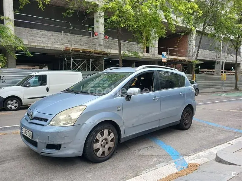 Begagnad Toyota Corolla Verso Sol 135 HK (99 kW) 2005 Grå Minibuss