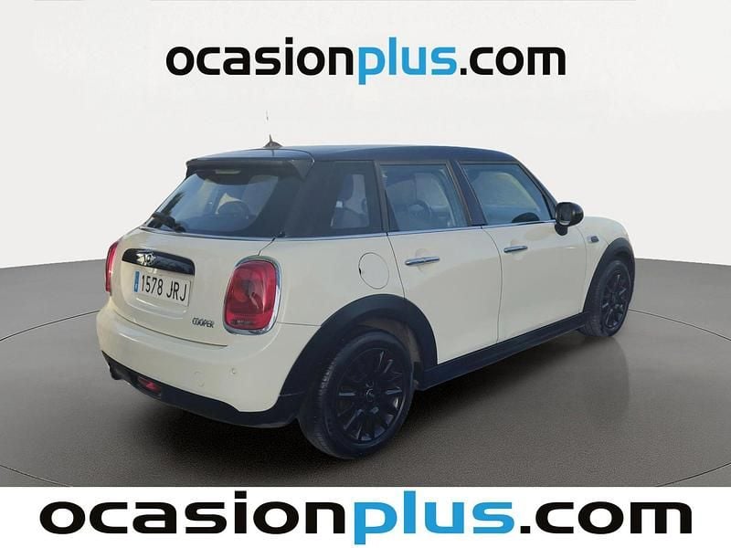 Käytetty Mini Cooper 136 HP (100 kW) 2016 Valkoinen Viistoperä