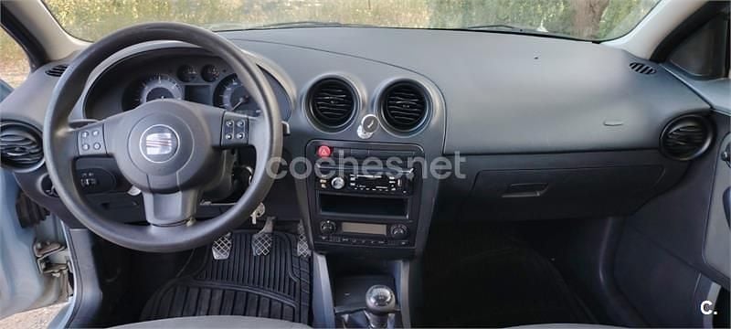 Usado Seat Ibiza 64 CV (47 kW) 2006 Gris / plata Utilitario
