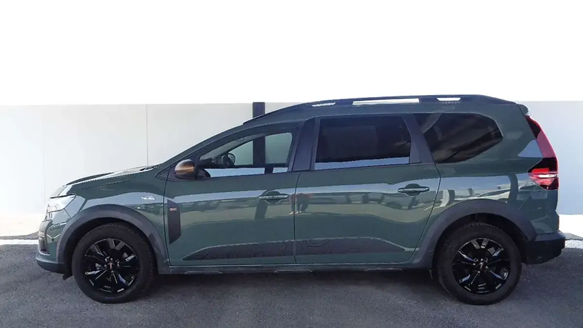Usado Dacia Jogger Extreme 140 CV (102 kW) 2025 Monovolumen