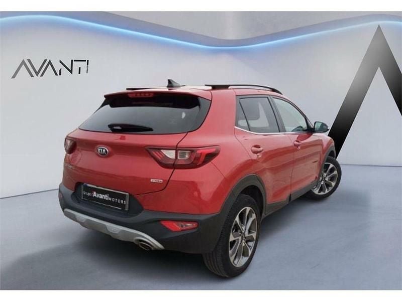Usado Kia Stonic 120 CV (88 kW) 2019 Rojo SUV