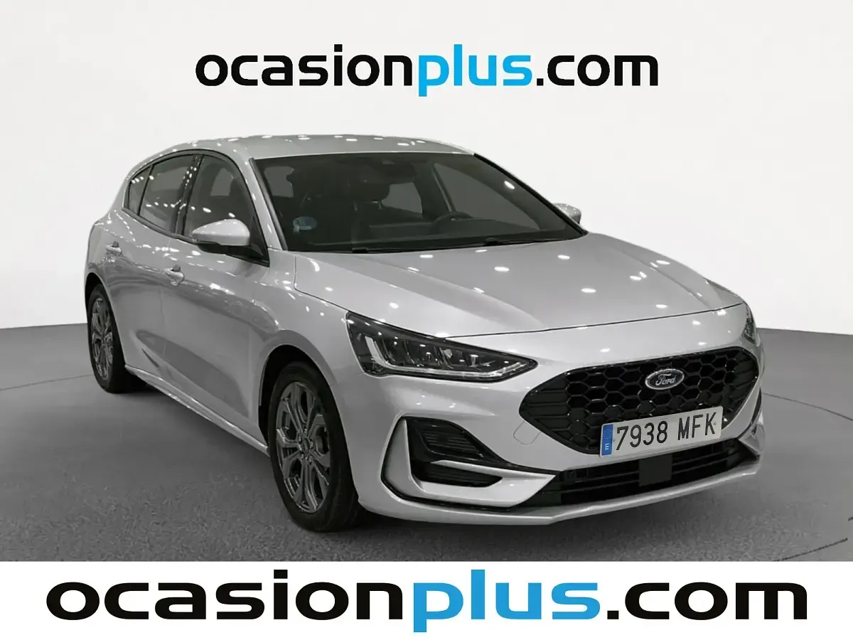 Usado Ford Focus ST-Line 125 CV (91 kW) 2023 Gris plata Utilitario