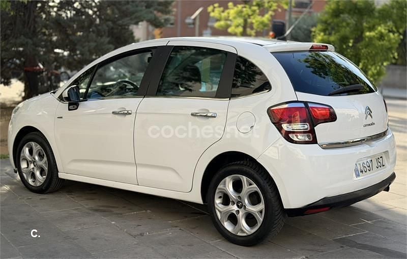 Käytetty Citroën C3 Feel 82 HP (60 kW) 2017 Valkoinen Sedan