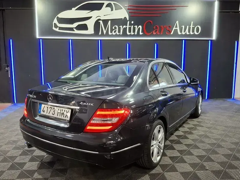 Usado Mercedes C250 Avantgarde 204 CV (150 kW) 2012 Negro Berlina