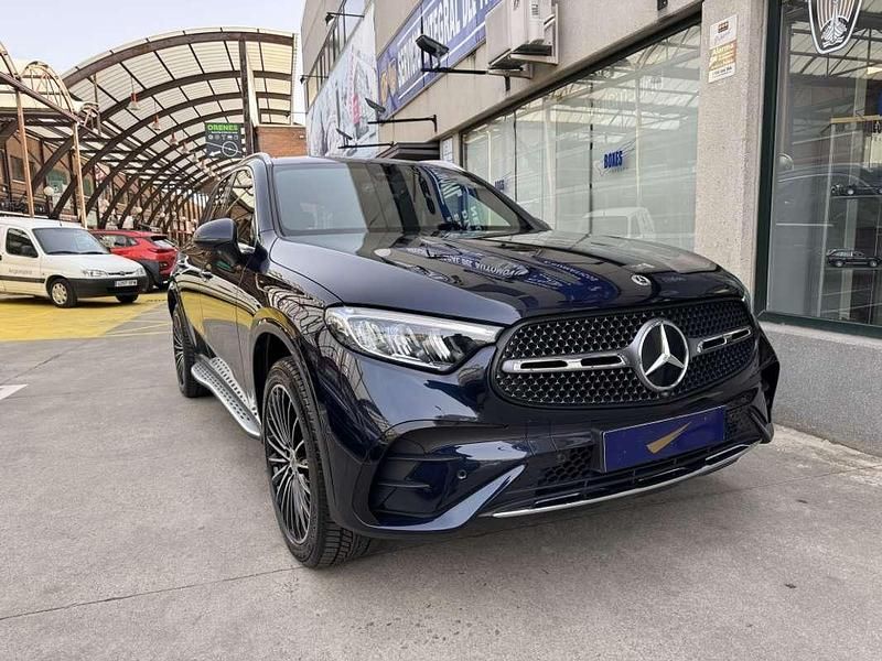 Usado Mercedes GLC300e 313 CV (230 kW) 2024 Azul SUV