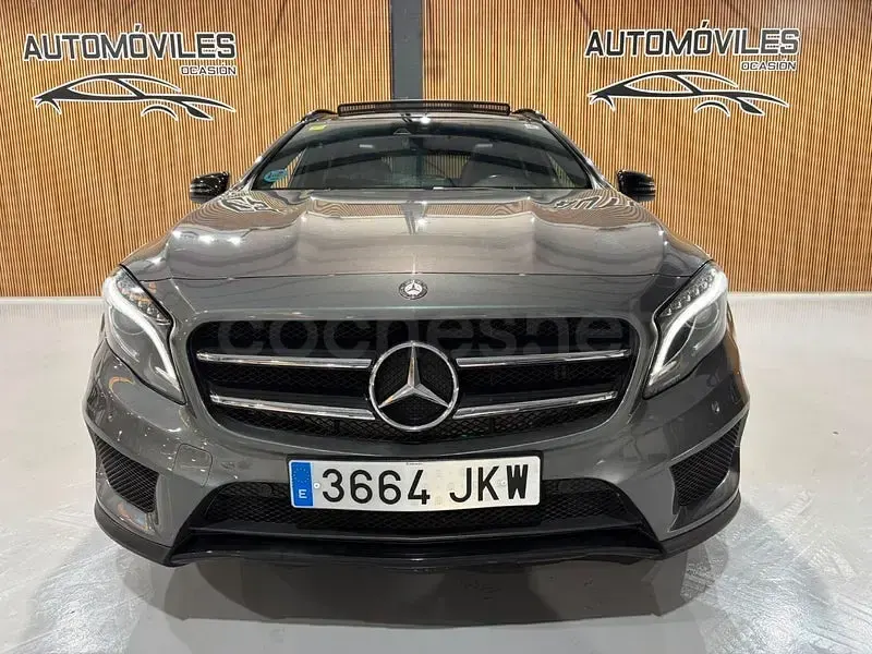 Usado Mercedes GLA250 AMG line 211 CV (155 kW) 2015 Gris / plata SUV