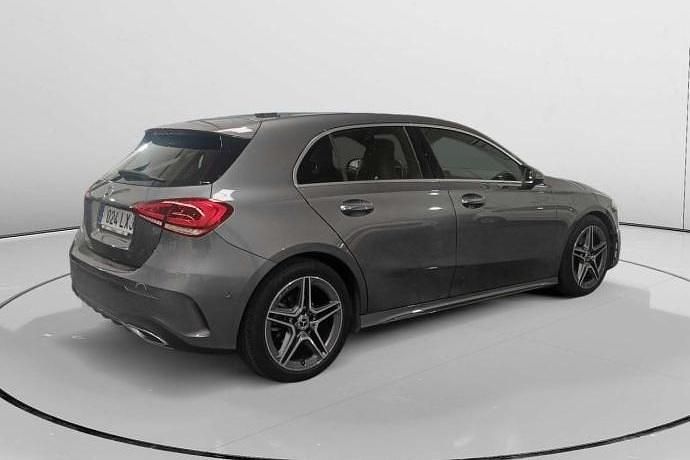 Usado Mercedes A180 116 CV (85 kW) 2022