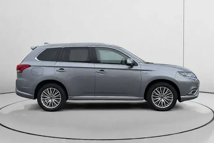 Usado Mitsubishi Outlander P-HEV 224 CV (164 kW) 2019