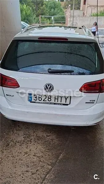 Usado VW Golf VII Advance 105 CV (77 kW) 2013 Blanco Familiar