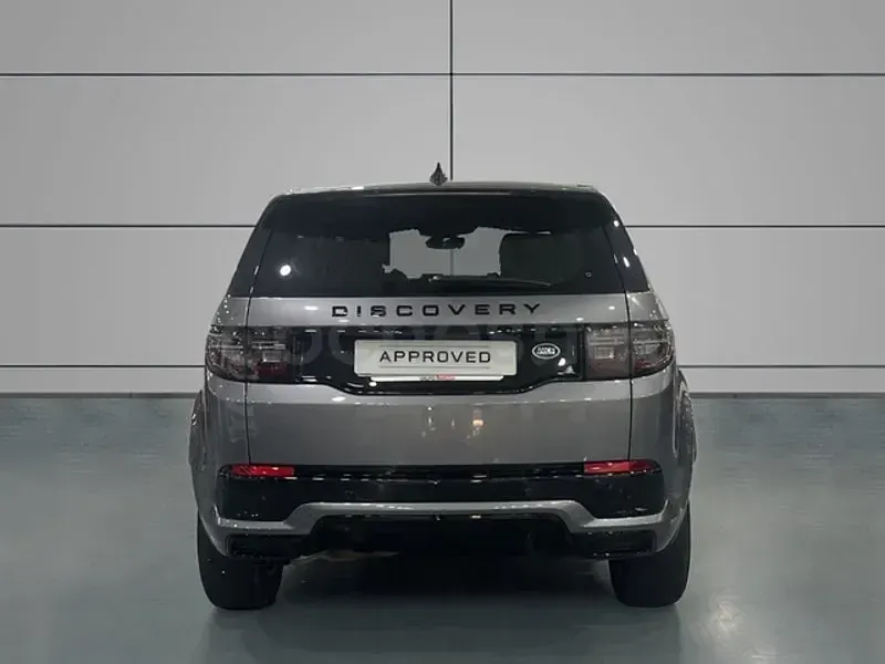 Usado Land Rover Discovery Sport R-Dynamic 204 CV (150 kW) 2022 Gris / plata SUV