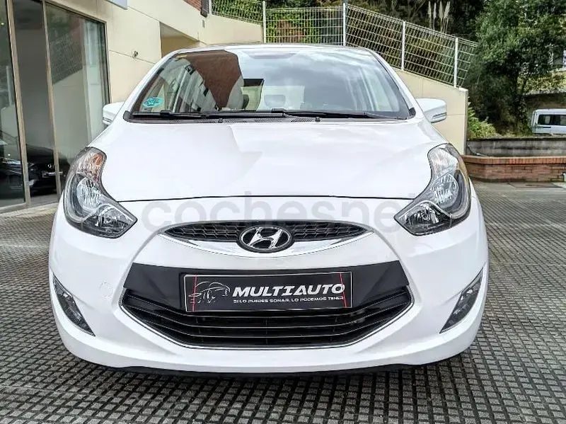 Usado Hyundai ix20 126 CV (92 kW) 2013 Blanco Utilitario