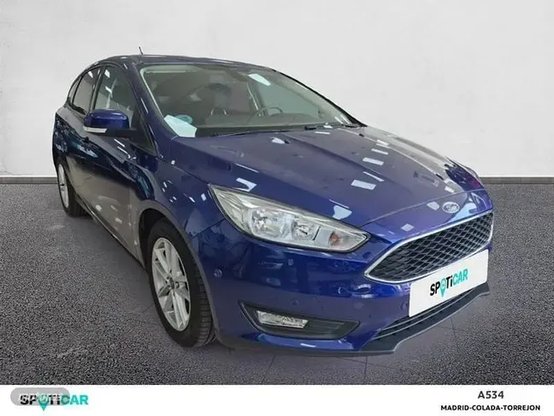 Usado Ford Focus Trend+ 120 CV (88 kW) 2018 Azul Berlina