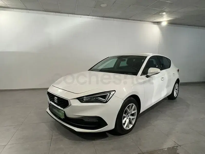 Usado Seat Leon Style 115 CV (84 kW) 2021 Blanco Berlina