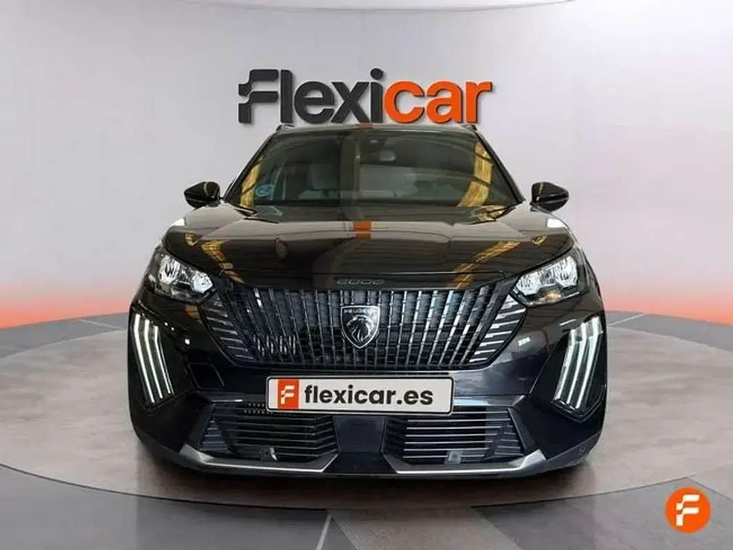 Usado Peugeot 2008 Active 101 CV (74 kW) 2023 Blanco SUV