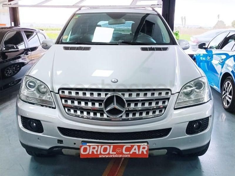 Usado Mercedes ML280 190 CV (139 kW) 2007 Gris / plata SUV