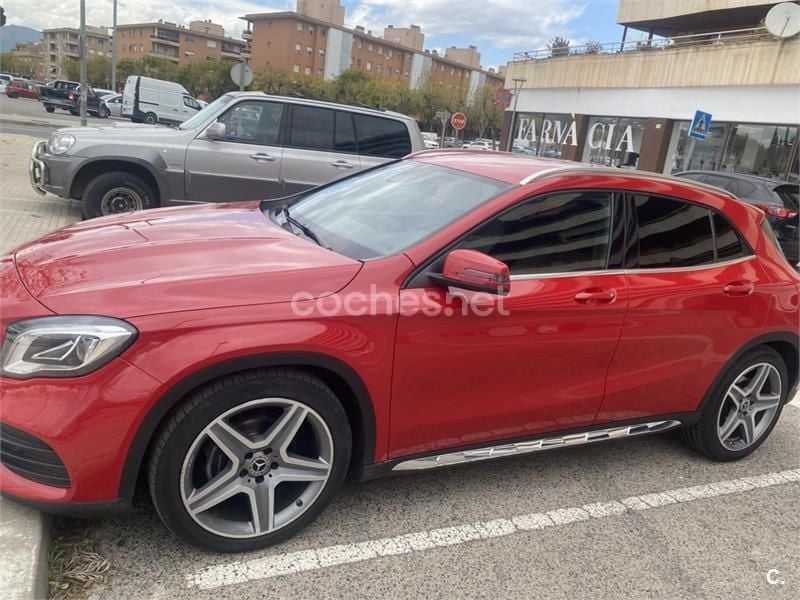 Usado Mercedes GLA200 150 CV (110 kW) 2020 Rojo SUV