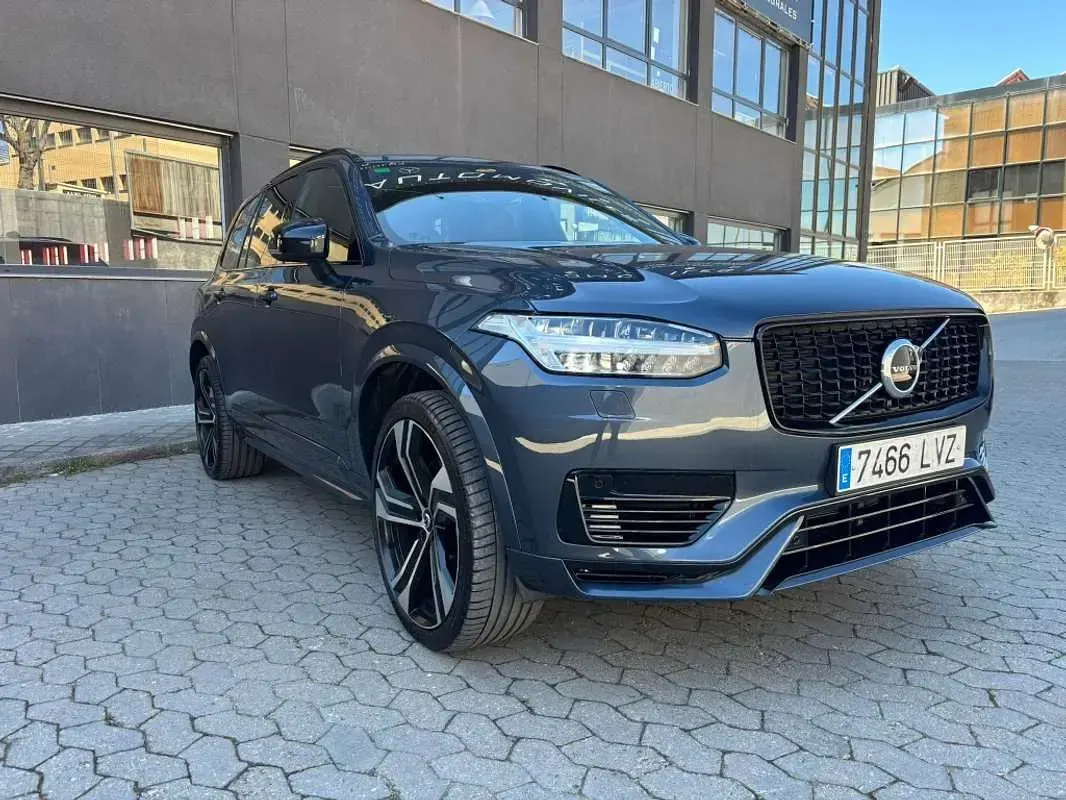 Usado Volvo XC90 R-Design 392 CV (288 kW) 2022 Azul SUV