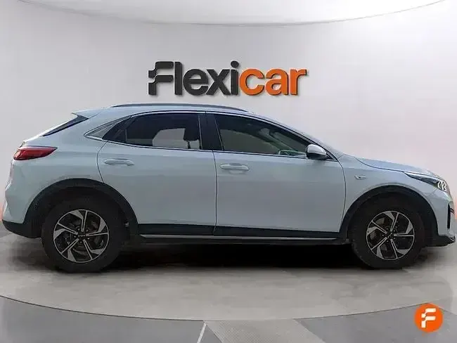 Usado Kia XCeed 100 CV (73 kW) 2024 Blanco SUV