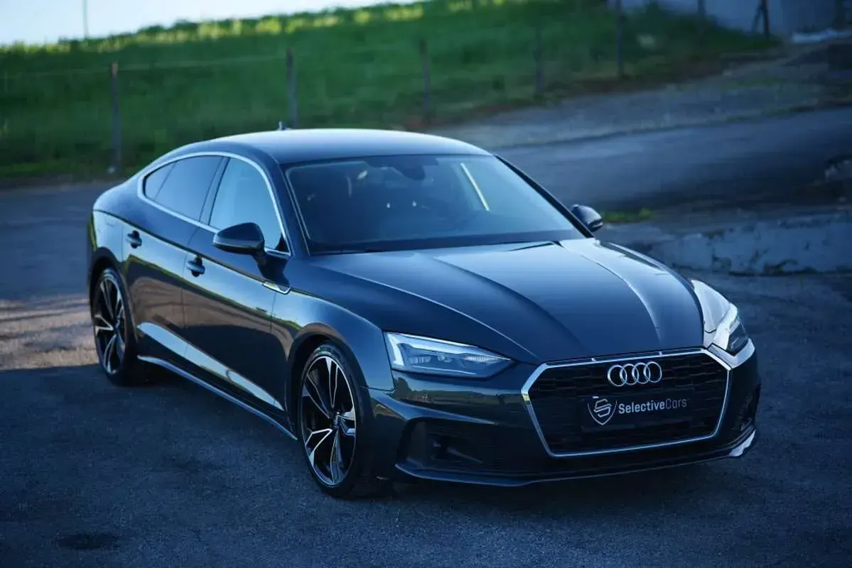 Usado Audi A5 Sportback Advanced 163 CV (119 kW) 2021 Gris Utilitario
