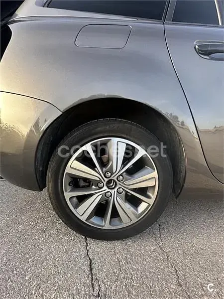 Usado Citroën Grand C4 Picasso Feel 120 CV (88 kW) 2016 Marrón Monovolumen