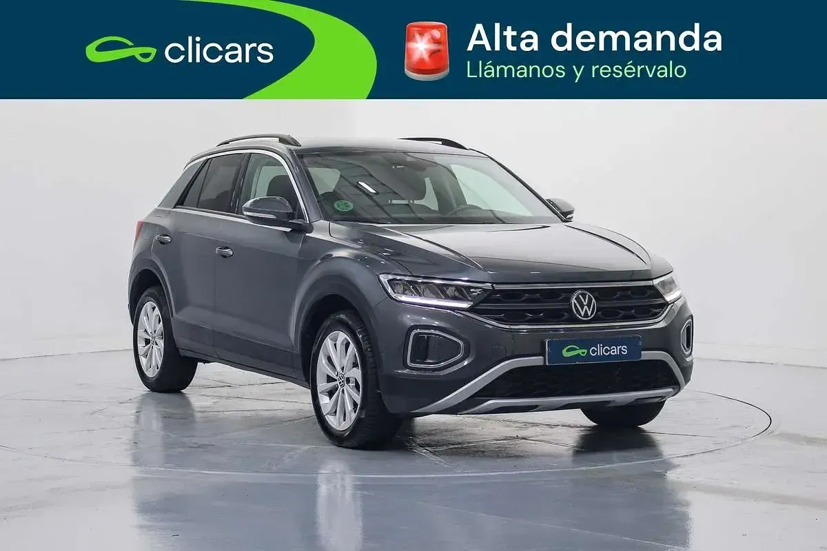 Usado VW T-Roc Life 116 CV (85 kW) 2022 Gris SUV