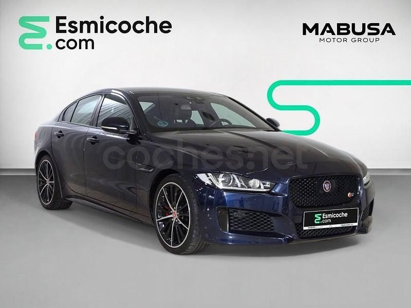 Usado Jaguar XE Supercharged 340 CV (250 kW) 2016 Azul Berlina