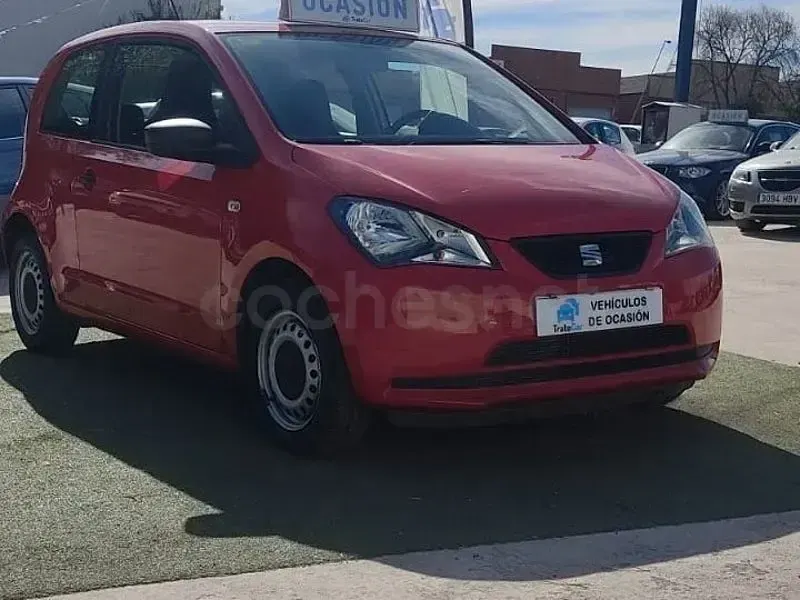 Usado Seat Mii Chic 60 CV (44 kW) 2015 Rojo Utilitario