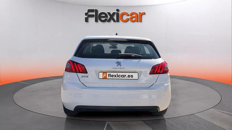 Usado Peugeot 308 Access 131 CV (96 kW) 2020 Blanco Utilitario