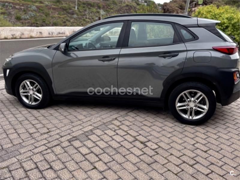 Usado Hyundai Kona 120 CV (88 kW) 2020 Gris / plata SUV