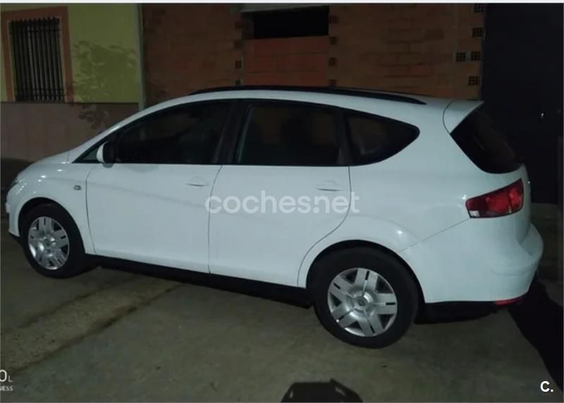 Blanco Usado 2014 Seat Altea XL I-Tech Monovolumen | 4800 € (Precio justo) - Imagen 1/2