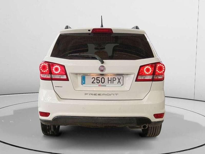Usado Fiat Freemont Lounge 170 CV (125 kW) 2013 Blanco SUV