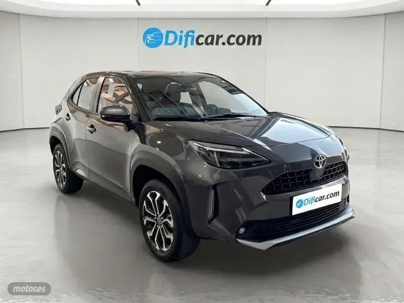Usado Toyota Yaris Cross Active 116 CV (85 kW) 2023 Gris SUV