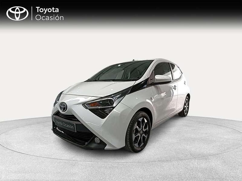 Blanco Usado 2021 Toyota Aygo X-play Utilitario | 11.900 € (Super precio) - Imagen 1/4