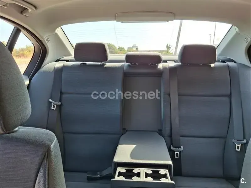 Usado BMW 320 163 CV (119 kW) 2006 Gris / plata Berlina