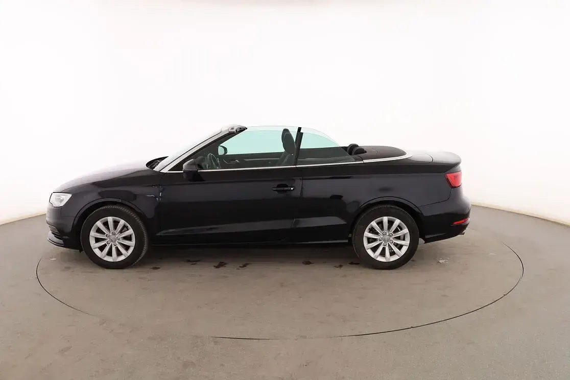 Usado Audi A3 Cabriolet Attraction 150 CV (110 kW) 2014 Negro Descapotable