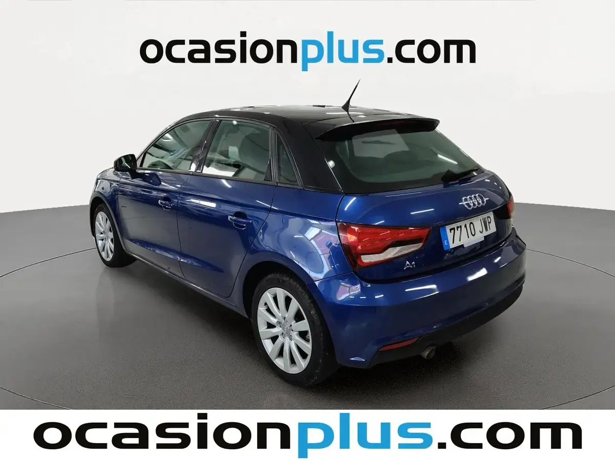Usado Audi A1 Sportback Attraction 116 CV (85 kW) 2017 Azul Utilitario