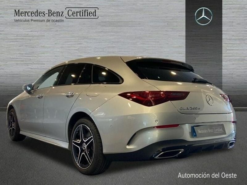 Usado Mercedes CLA250e 163 CV (119 kW) 2024 Gris Berlina