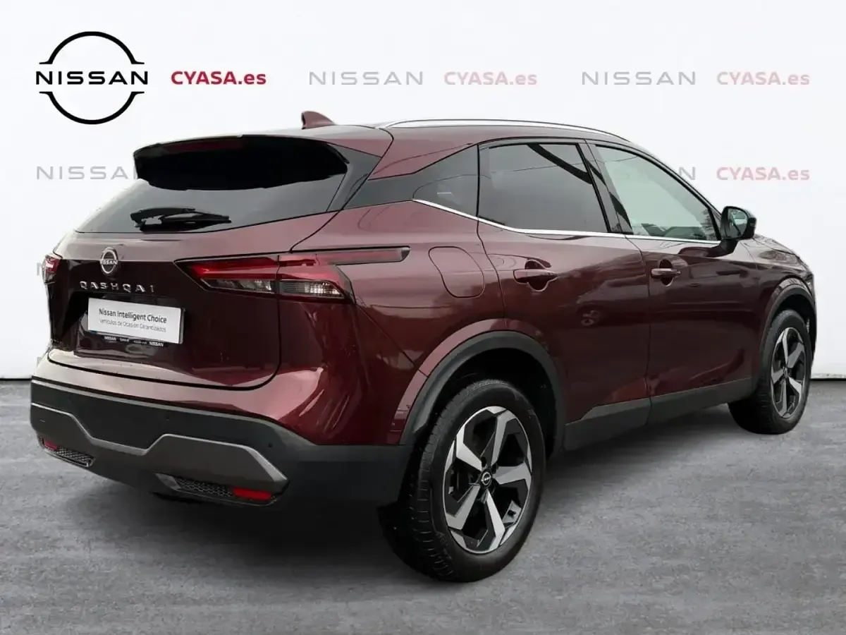 Usado Nissan Qashqai N-Connecta 140 CV (102 kW) 2024 Rojo SUV