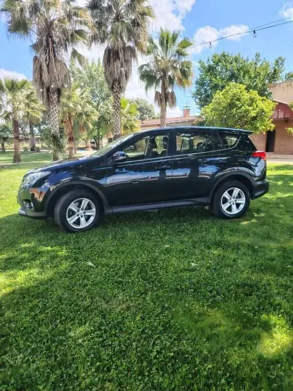 Usado Toyota RAV4 Advance 124 CV (91 kW) 2013 Negro SUV
