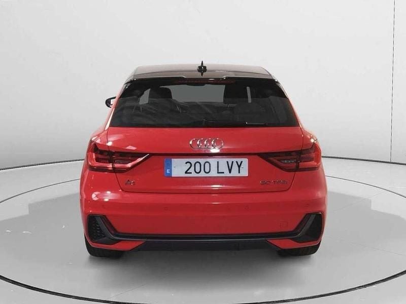 Usado Audi A1 Design 111 CV (81 kW) 2022 Rojo SUV