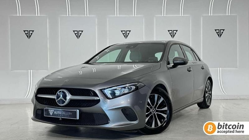 Gris Usado 2020 Mercedes A200 Utilitario | 19.900 € (Super precio) - Imagen 1/4