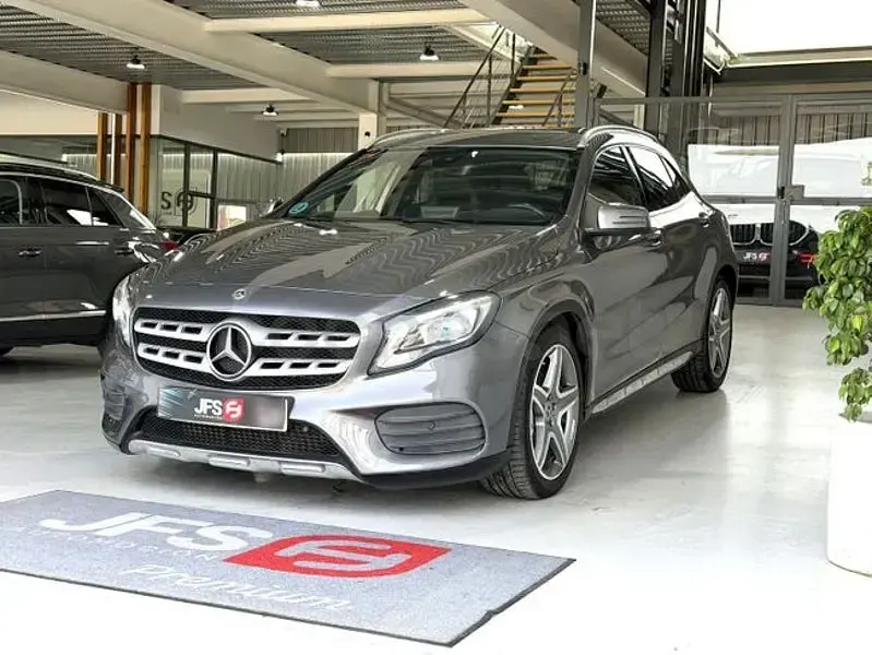 Usado Mercedes GLA220 177 CV (130 kW) 2018 Gris / plata SUV