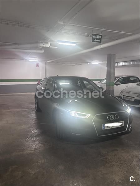 Negro Usado 2018 Audi A3 Sportback Design Utilitario | 17.999 € (Precio justo) - Imagen 1/4