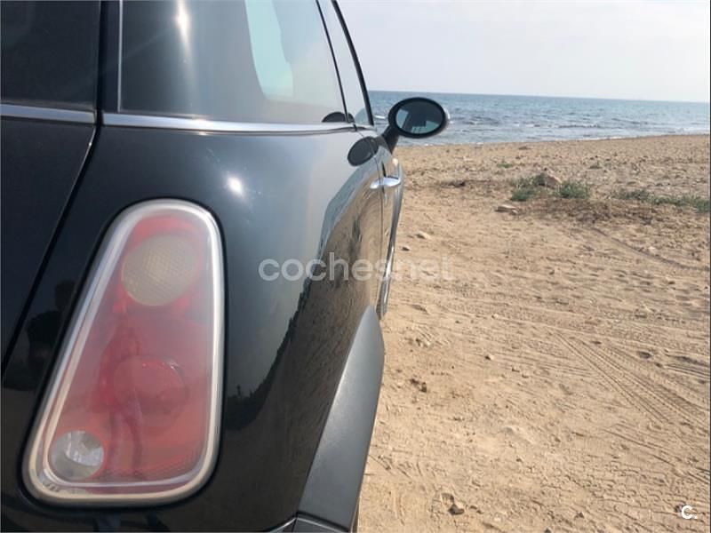 Negro Usado 2006 Mini ONE Utilitario | 5500 € (Precio justo) - Imagen 1/4