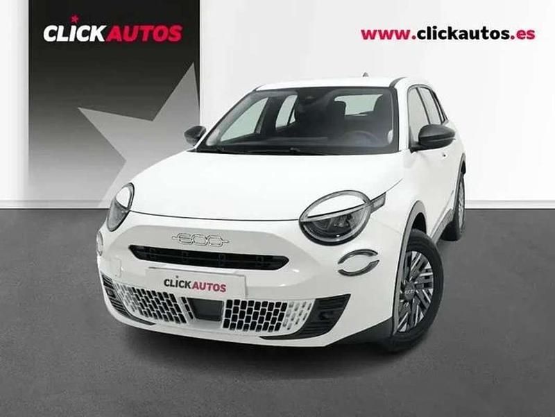 Blanco Usado 2025 Fiat 600 SUV | 18.850 € (Precio justo) - Imagen 1/4
