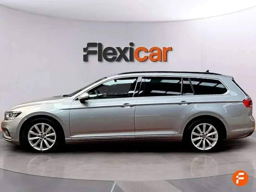 Usado VW Passat Executive 150 CV (110 kW) 2021 Gris Familiar