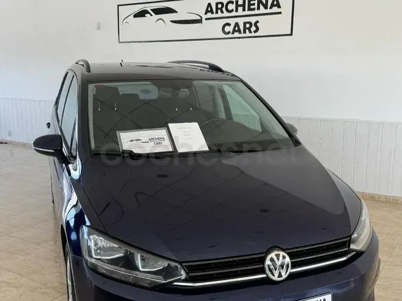 Usado VW Touran Advance 115 CV (84 kW) 2016 Azul Monovolumen