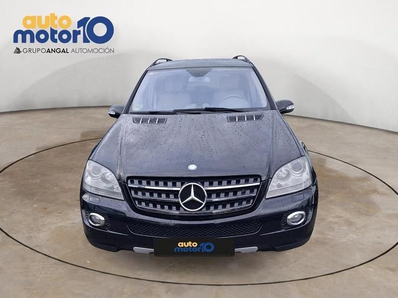 Usado Mercedes ML280 190 CV (139 kW) 2007 Negro SUV