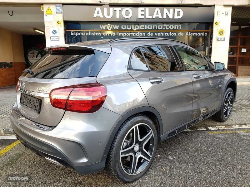 Gris Usado 2017 Mercedes GLA250 AMG line SUV | 32.900 € (Precio justo) - Imagen 1/4