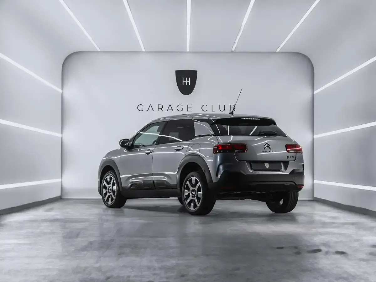 Usado Citroën C4 Shine 102 CV (75 kW) 2018 Gris Berlina